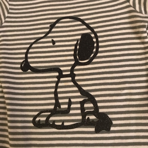 Graphic Snoopy Bodysuit - Picture 4 of 6